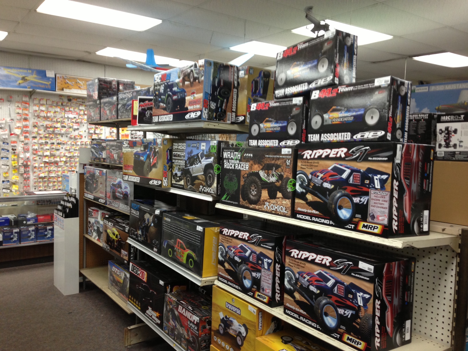 Everything you need to know about digital signage for hobby shops